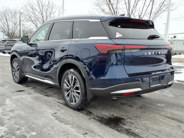 New 2026 INFINITI QX60 Luxe w/ Family Package image 7