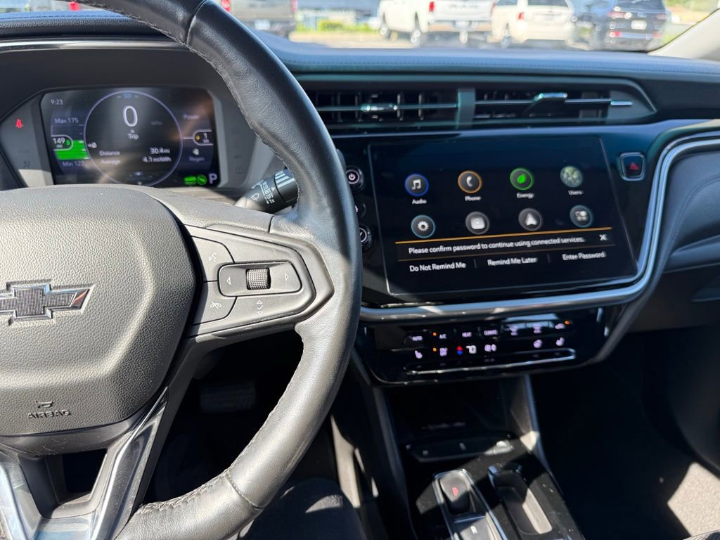 Used 2023 Chevrolet Bolt LT w/ Infotainment Package FWD image 8