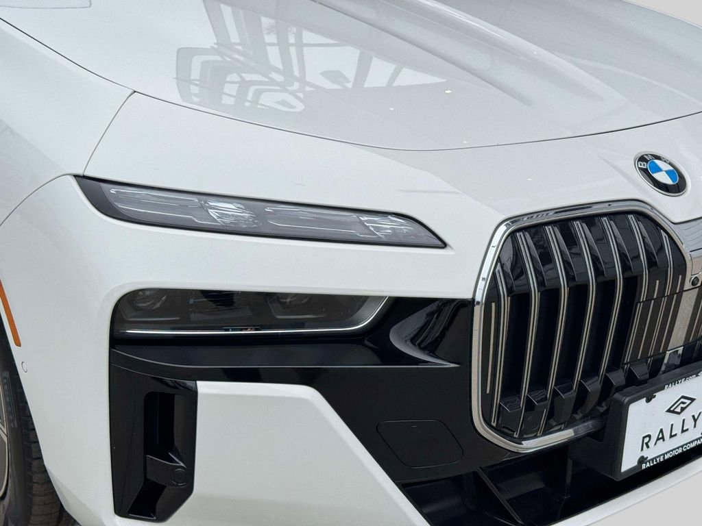 Certified 2023 BMW 760i xDrive w/ Executive Package image 8