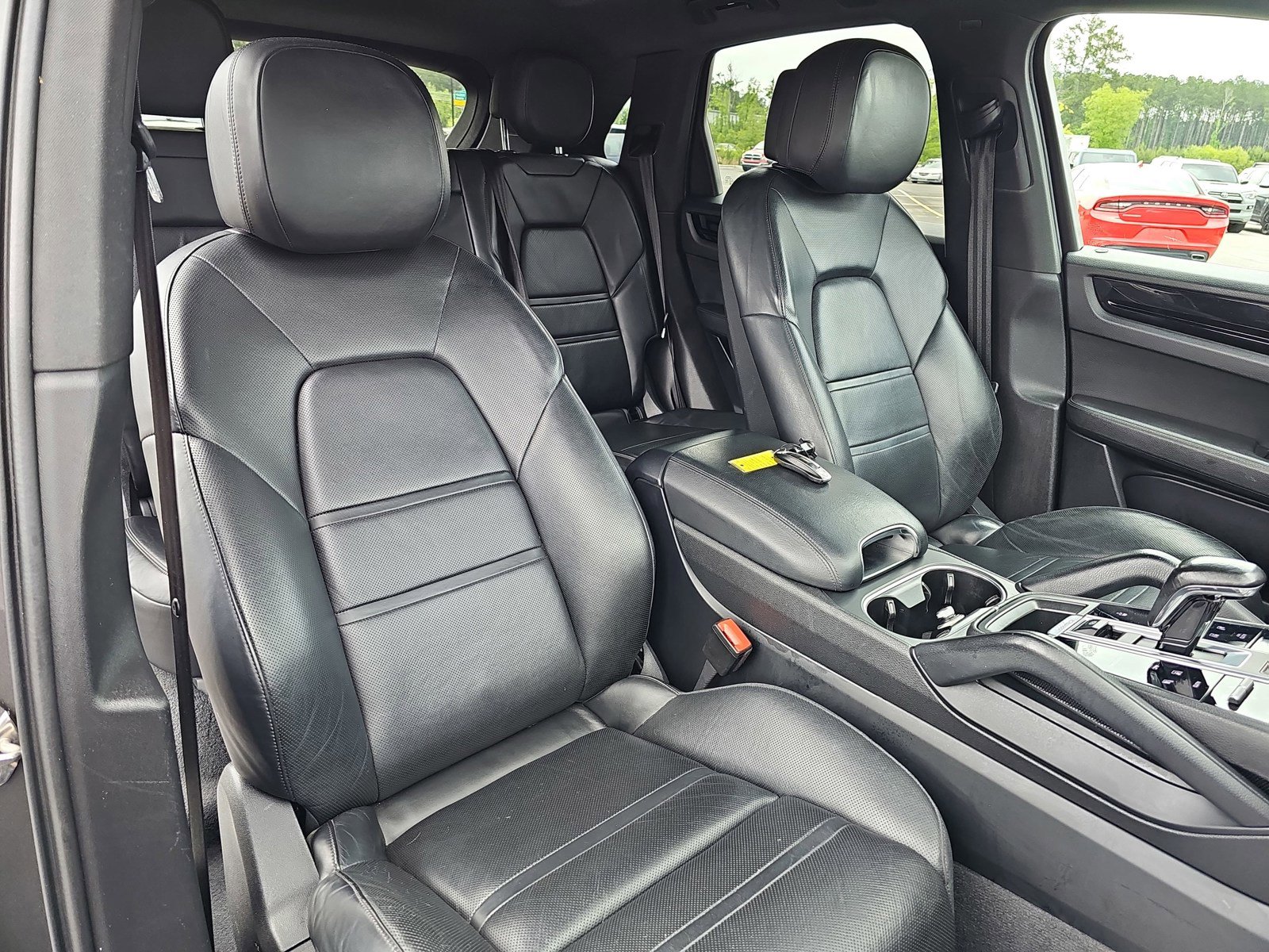 Used 2020 Porsche Cayenne AWD/4WD image 11
