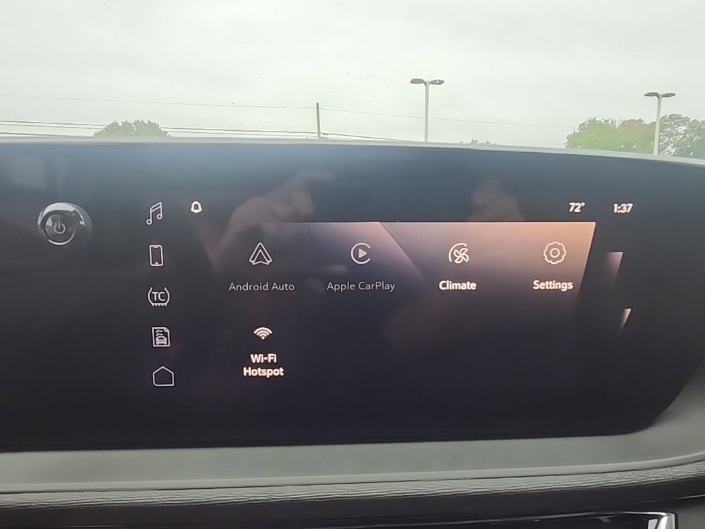 Certified 2024 Buick Envista Sport Touring w/ Convenience I Package image 24