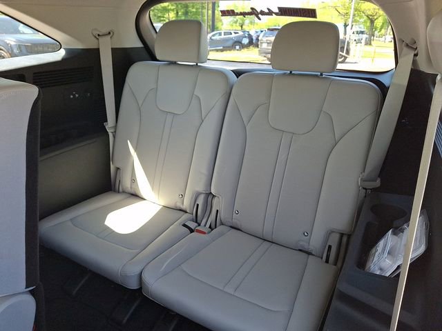 Certified 2025 Kia Sorento S AWD/4WD image 10