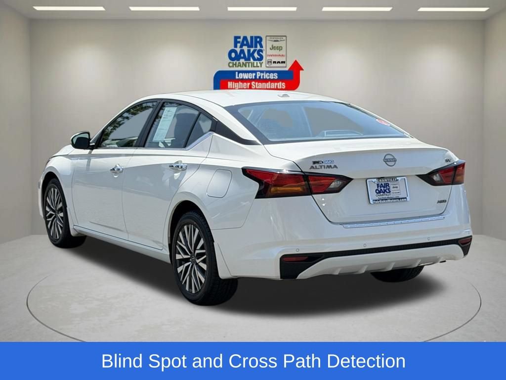 Used 2023 Nissan Altima 2.5 SV AWD/4WD image 10
