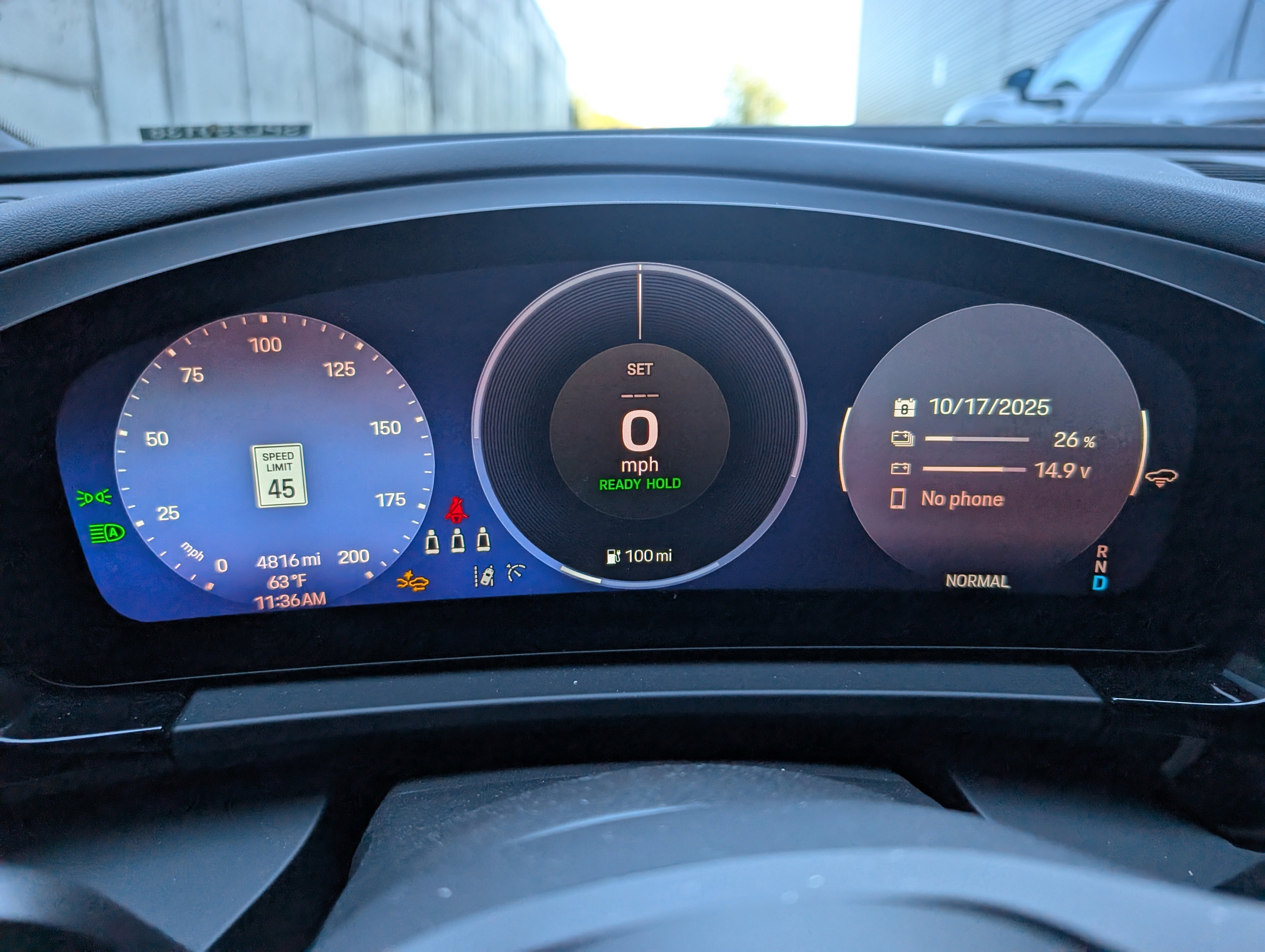 Used 2025 Porsche Macan Electric image 37