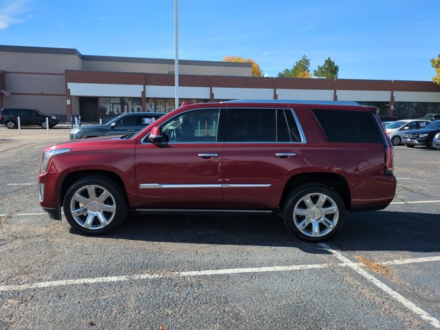 Used 2016 Cadillac Escalade Premium AWD/4WD image 9