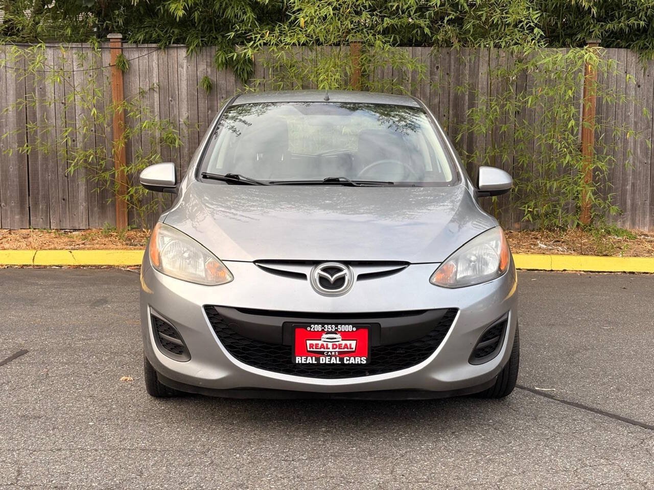 Used 2014 MAZDA MAZDA2 Sport FWD image 3