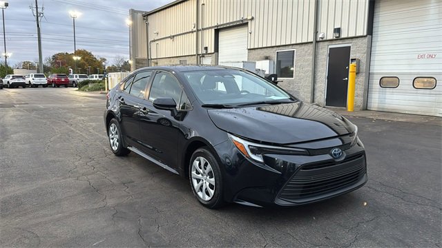 Used 2024 Toyota Corolla LE image 27