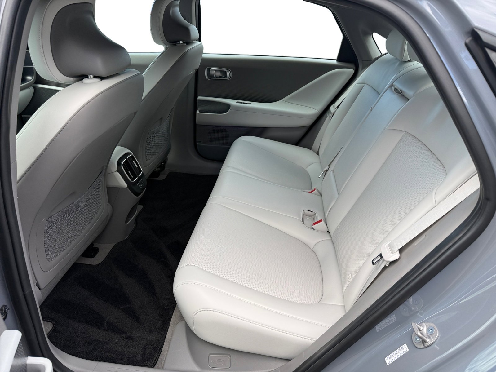 Certified 2024 Hyundai Ioniq 6 SEL image 16