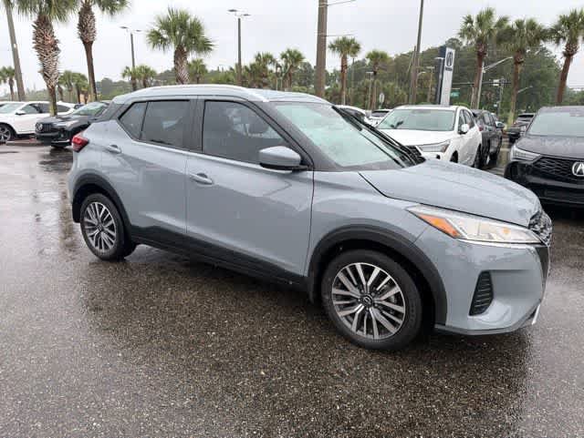 Used 2024 Nissan Kicks SV FWD image 13