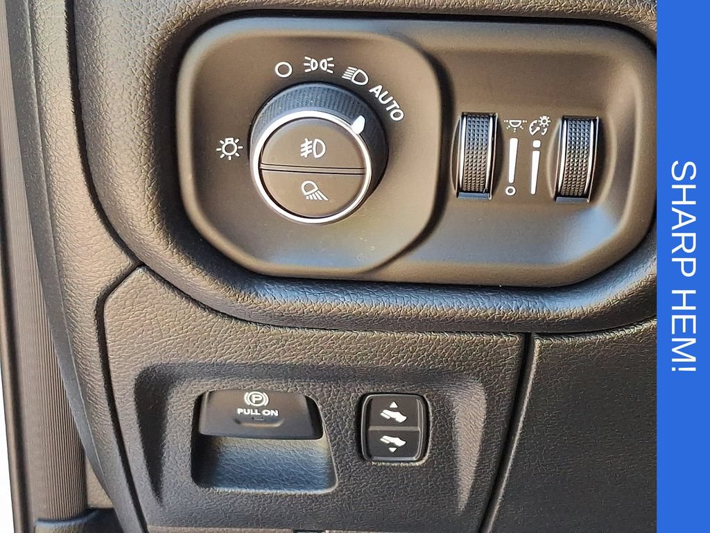Used 2022 RAM 1500 Laramie AWD/4WD image 25