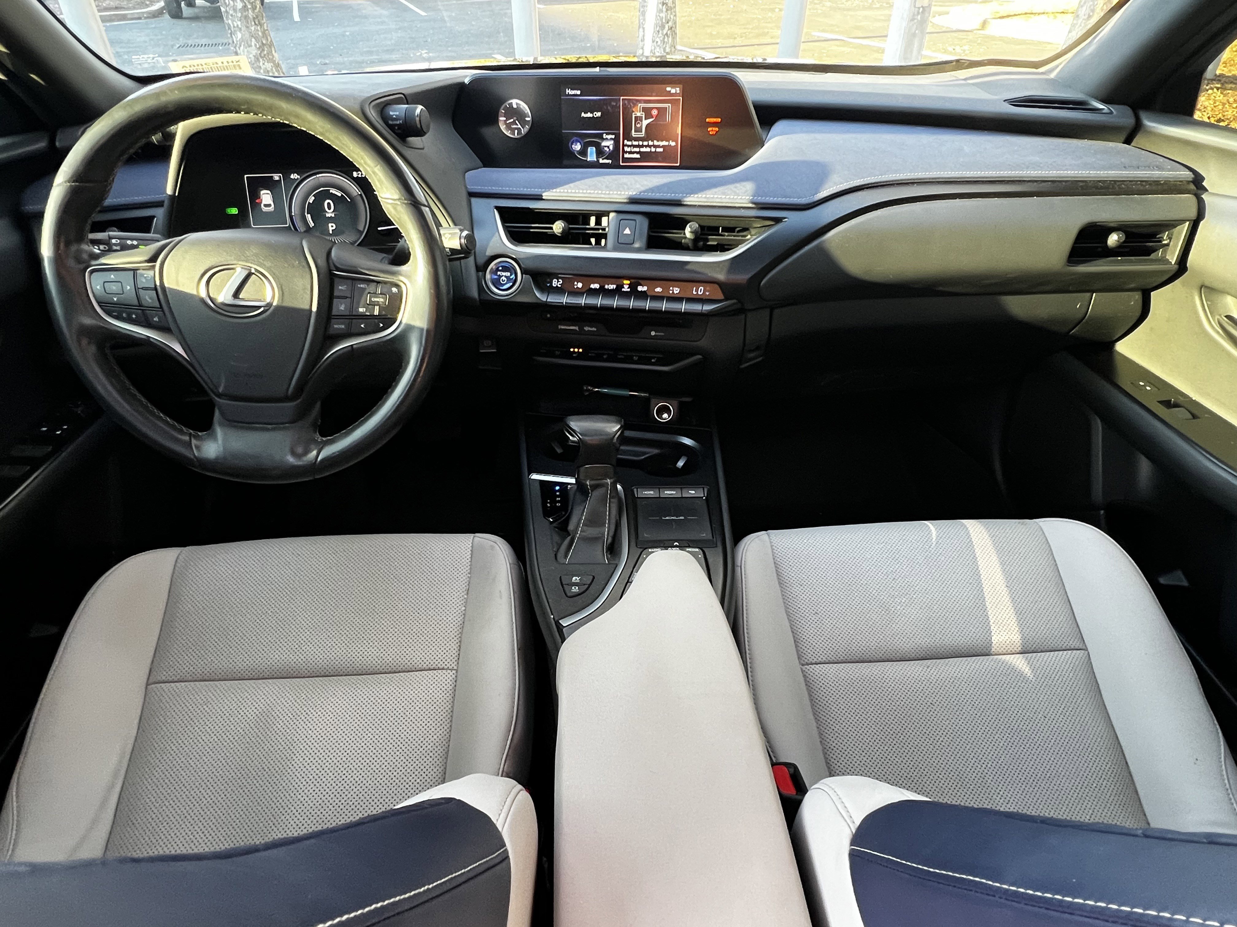 Used 2019 Lexus UX 250h w/ Premium Package image 34