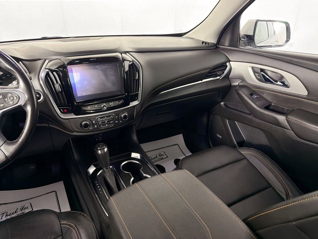 Used 2020 Chevrolet Traverse RS image 23