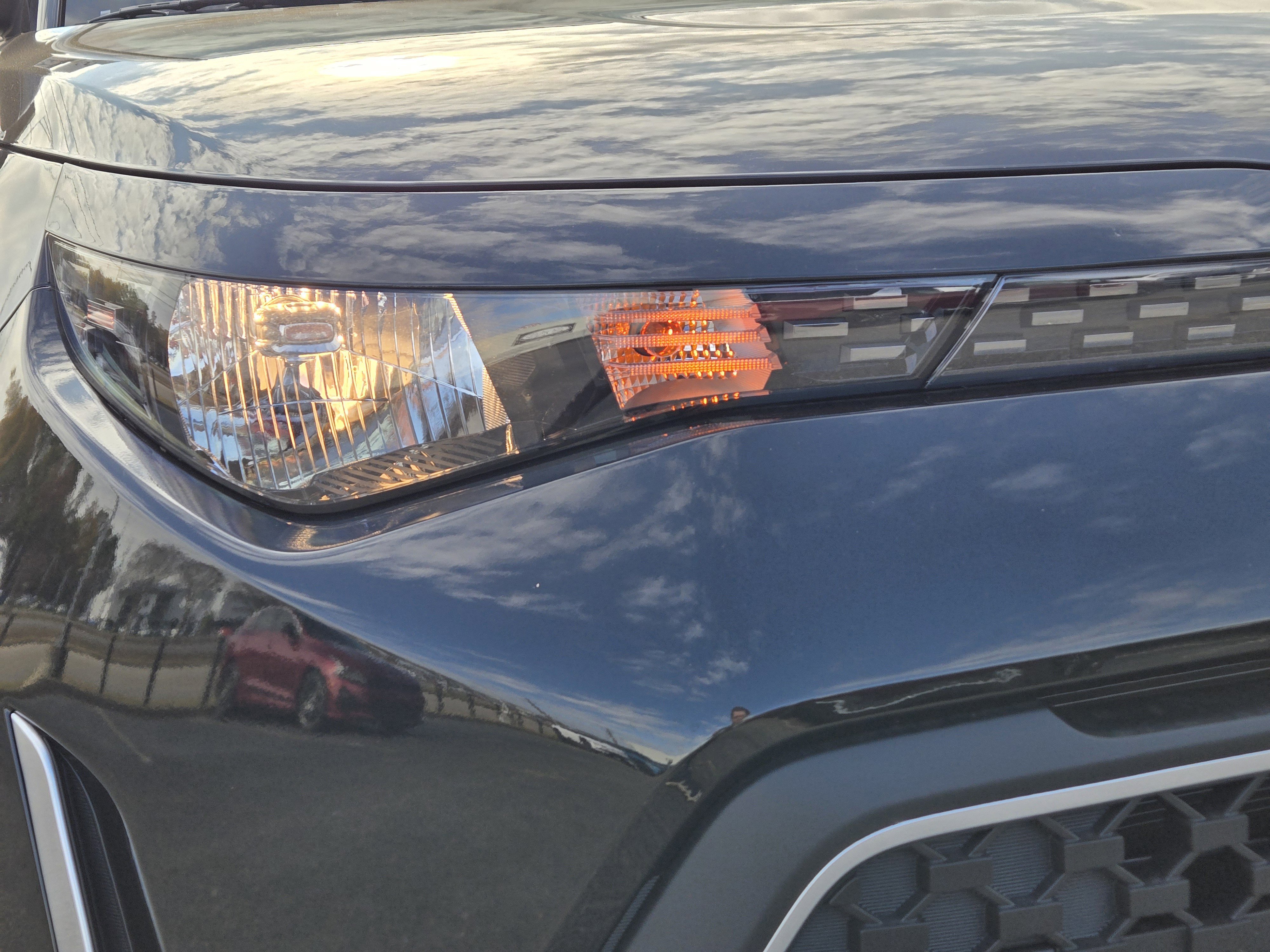 New 2025 Kia Soul LX image 3