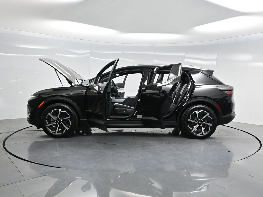 Used 2026 Chevrolet Equinox EV LT image 50