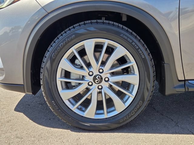 Certified 2023 INFINITI QX50 Luxe FWD image 9