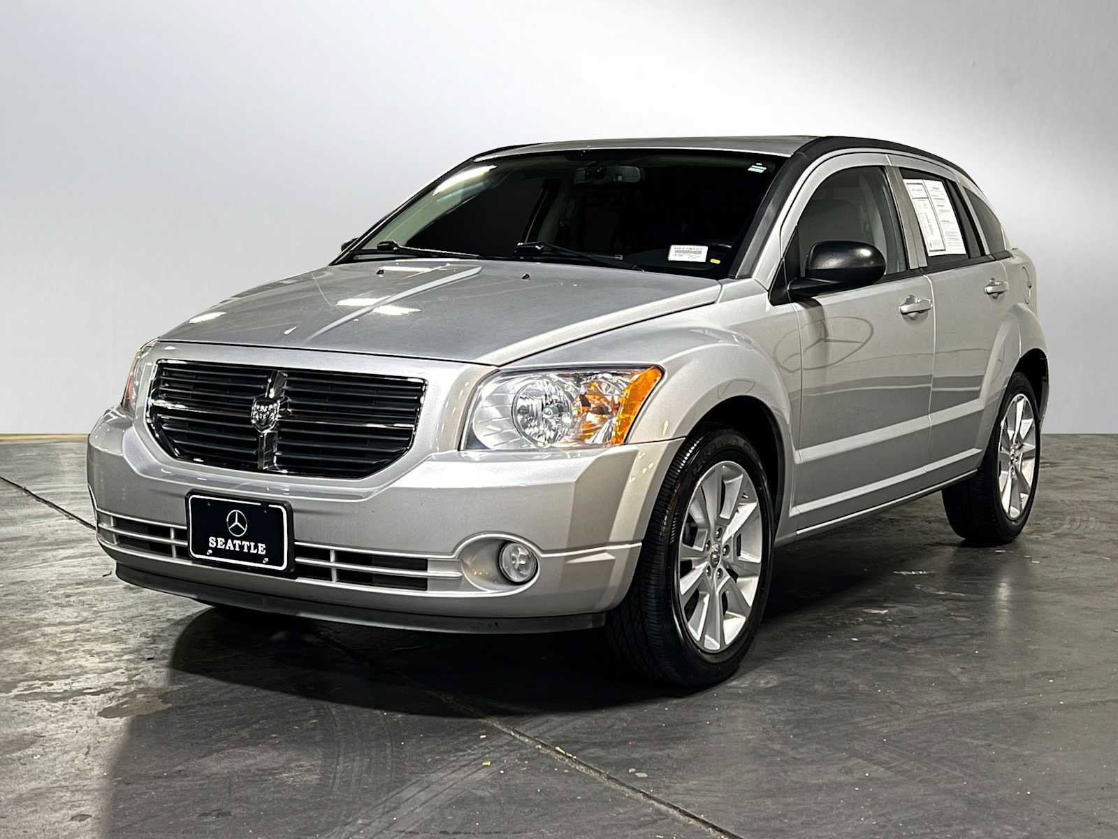 Used 2010 Dodge Caliber Heat w/ Premium Sound Group FWD image 7