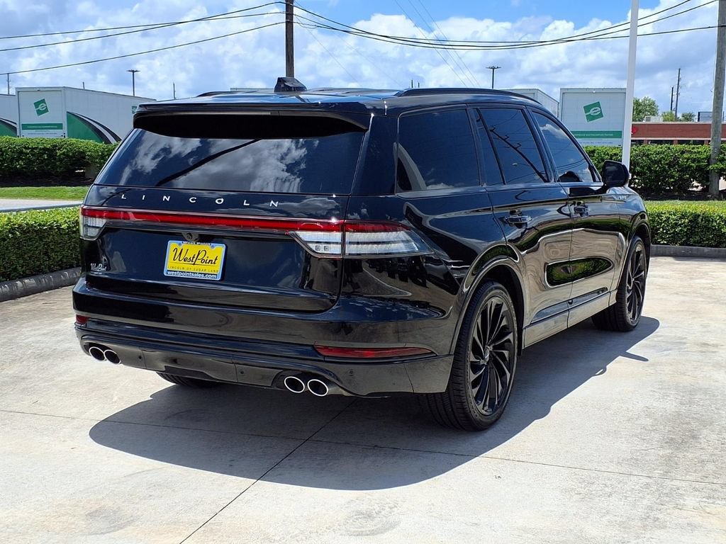 Certified 2026 Lincoln Aviator Reserve w/ Jet Appearance Package RWD image 2