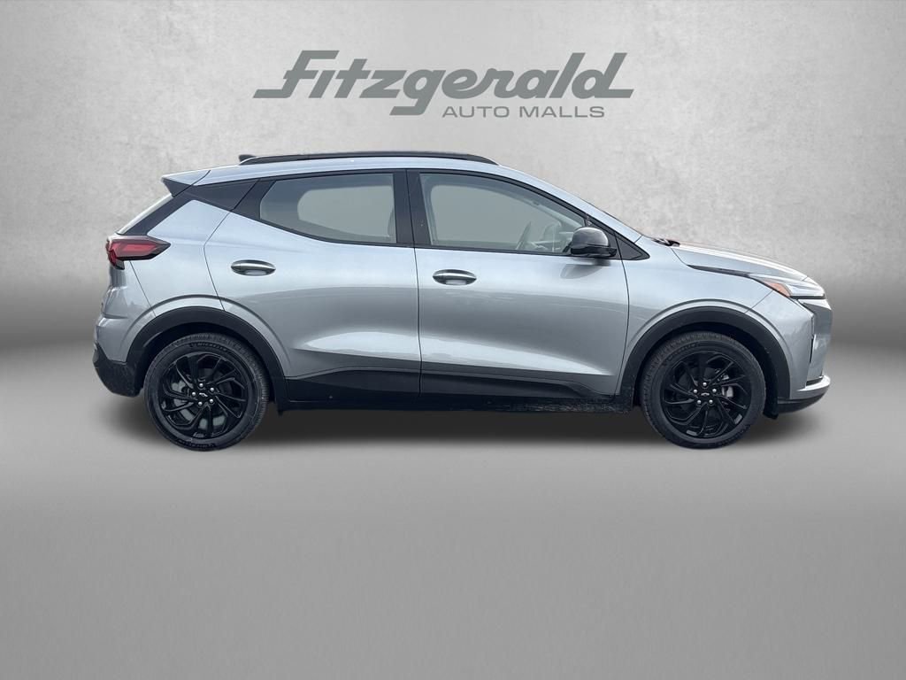 New 2027 Chevrolet Bolt RS w/ Technology Package image 4