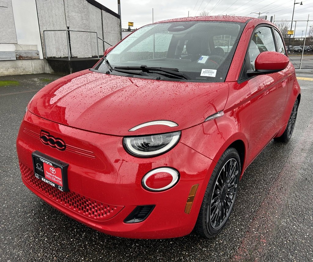 Used 2024 FIAT 500 e (RED) image 1