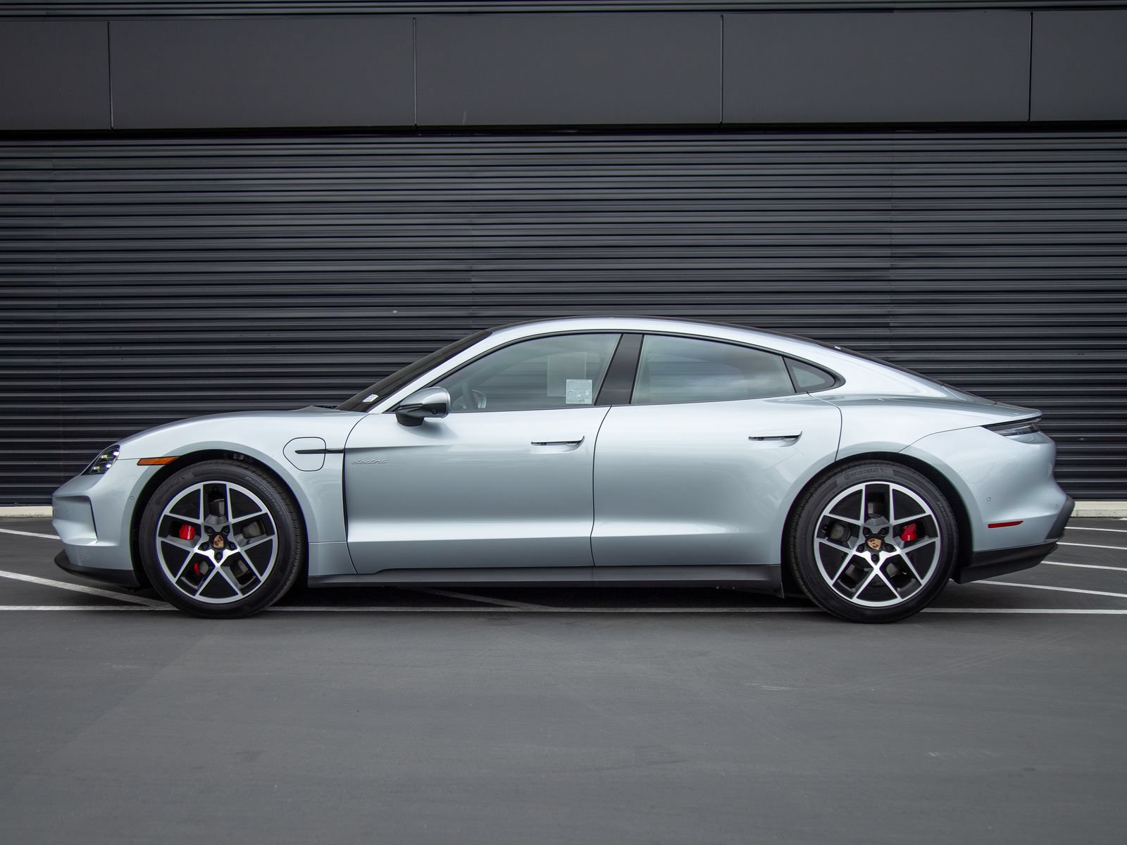 Used 2026 Porsche Taycan 4S AWD/4WD image 2
