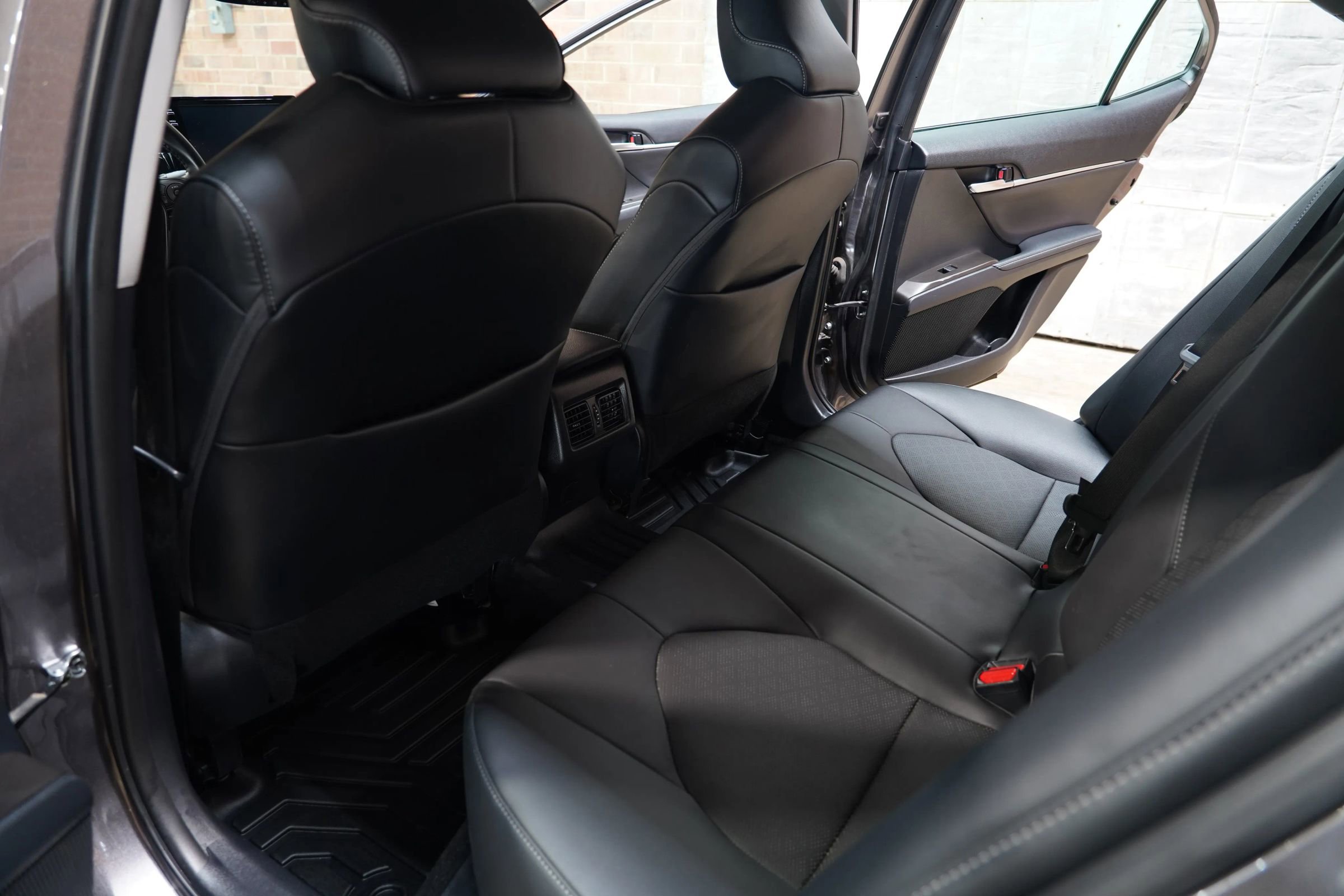 Used 2023 Toyota Camry XSE image 41