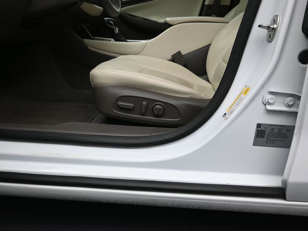 Certified 2024 Chevrolet Malibu LT image 23