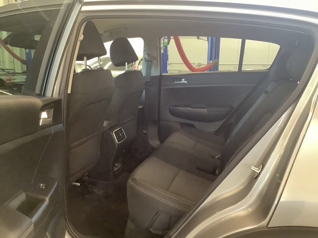 Certified 2022 Kia Sportage LX AWD/4WD image 17