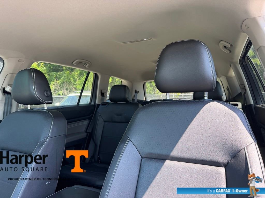 Used 2023 Volkswagen Atlas SE w/ Black Wheel Package FWD image 12