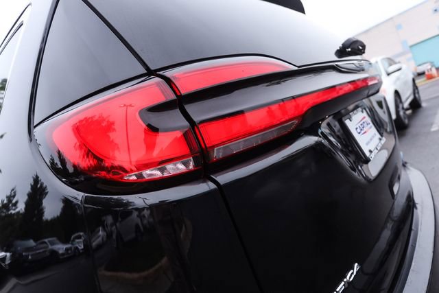 Used 2022 Chrysler Pacifica Touring-L w/ Uconnect Theater Family Group FWD image 17