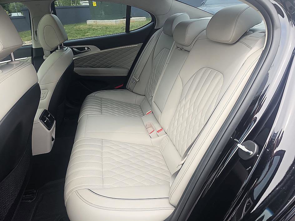 Used 2021 Genesis G70 2.0T w/ Prestige Package AWD/4WD image 33
