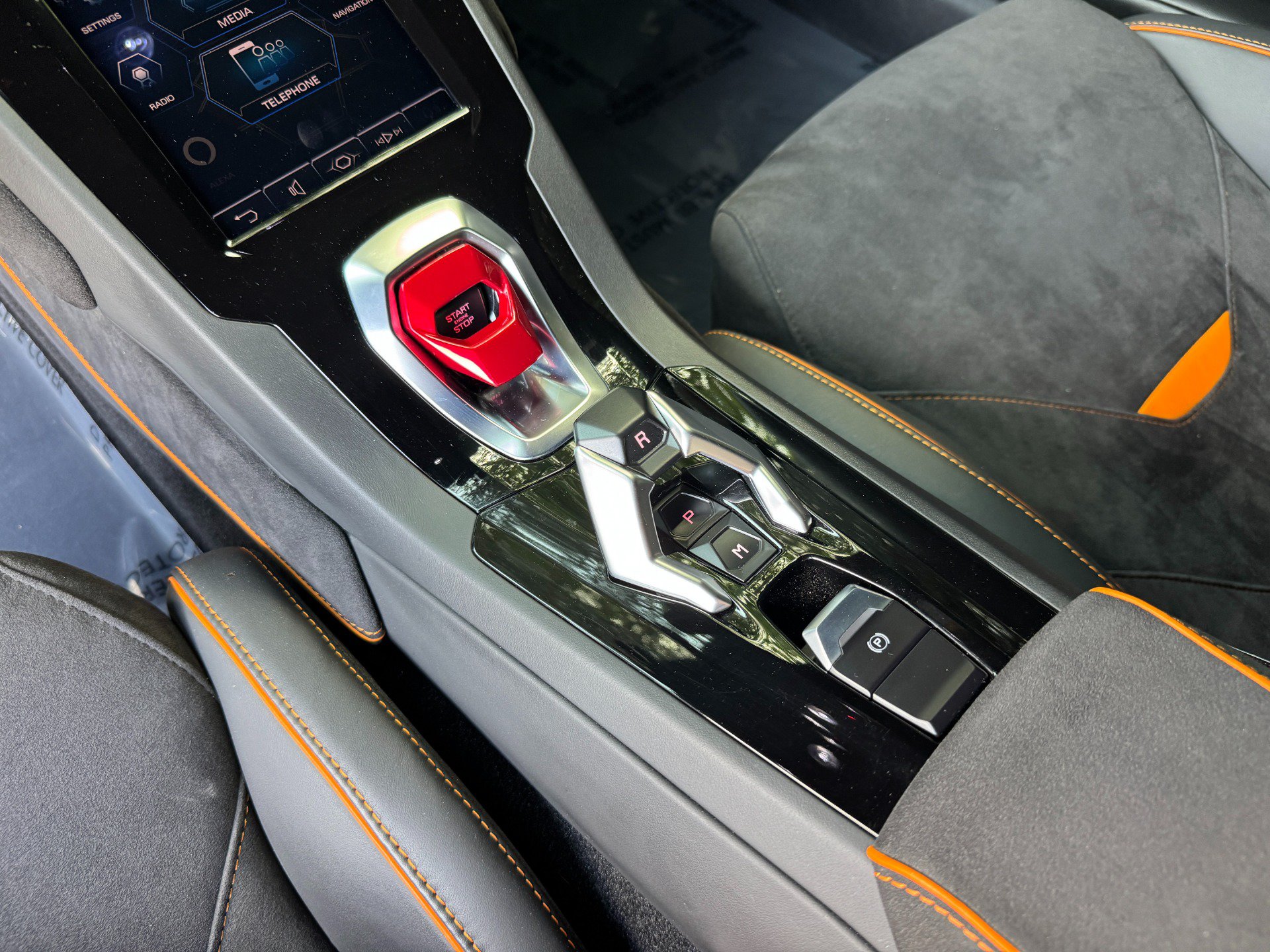 Used 2020 Lamborghini Huracan EVO AWD/4WD image 47