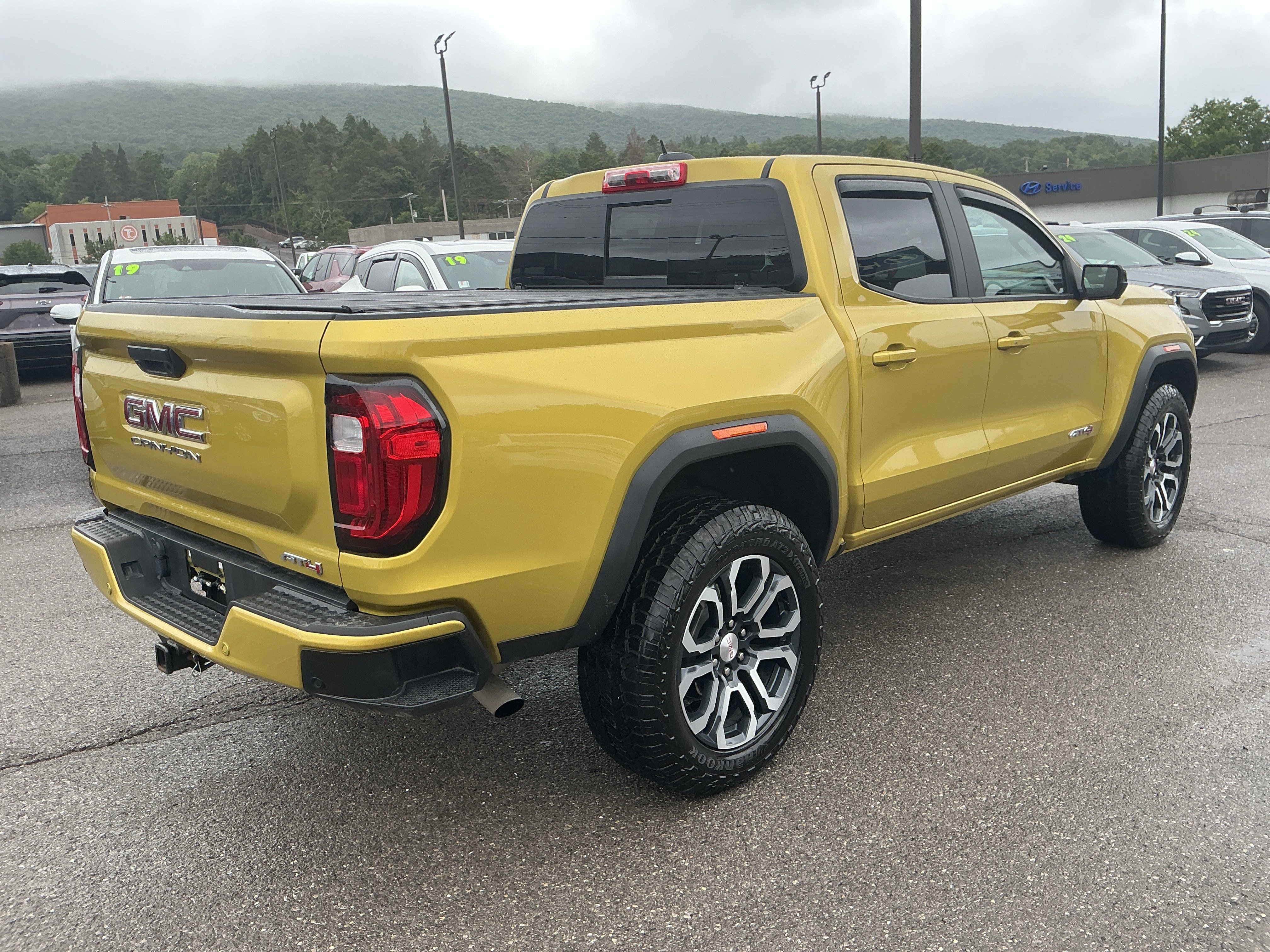 Used 2023 GMC Canyon AT4 w/ Technology Package image 3