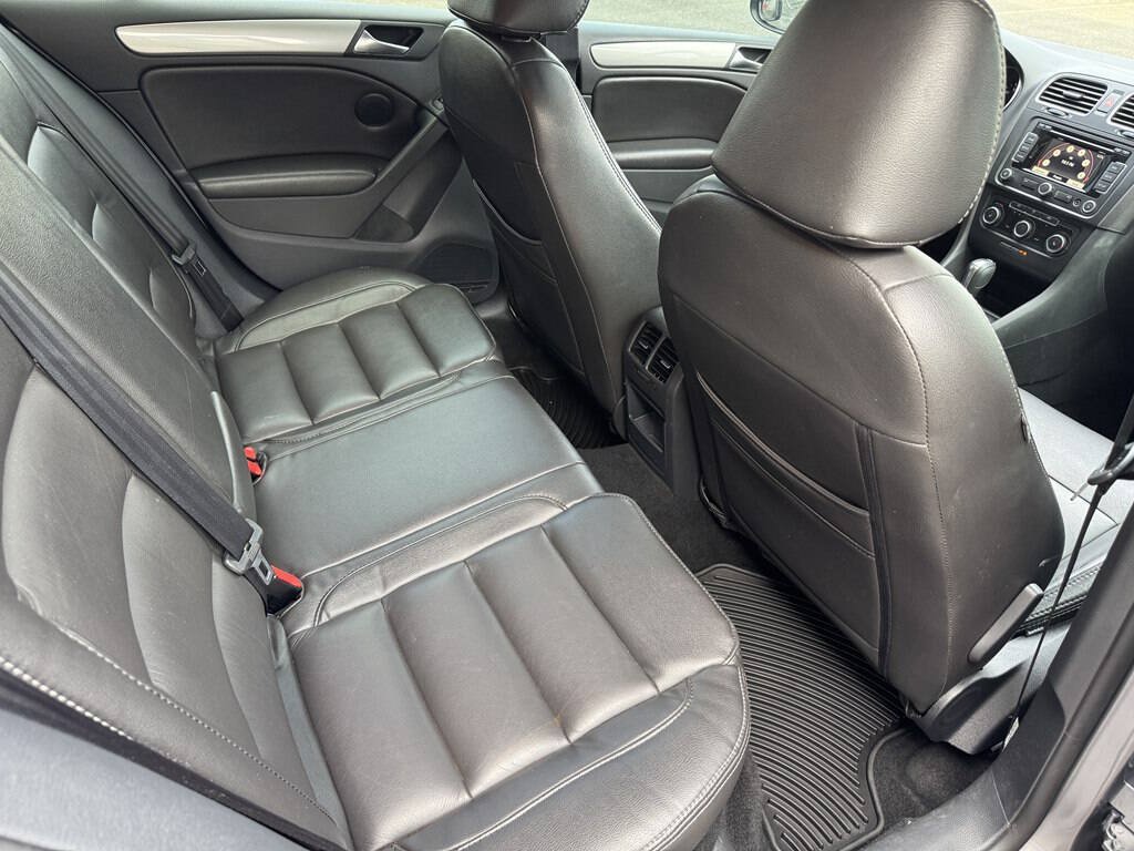 Used 2012 Volkswagen Golf TDI FWD image 21