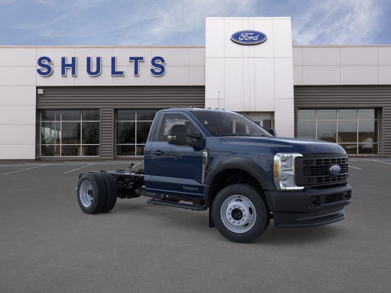 New 2025 Ford F550 4x4 Regular Cab Super Duty image 7