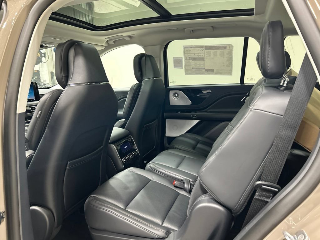 New 2026 Lincoln Aviator Reserve AWD/4WD image 26