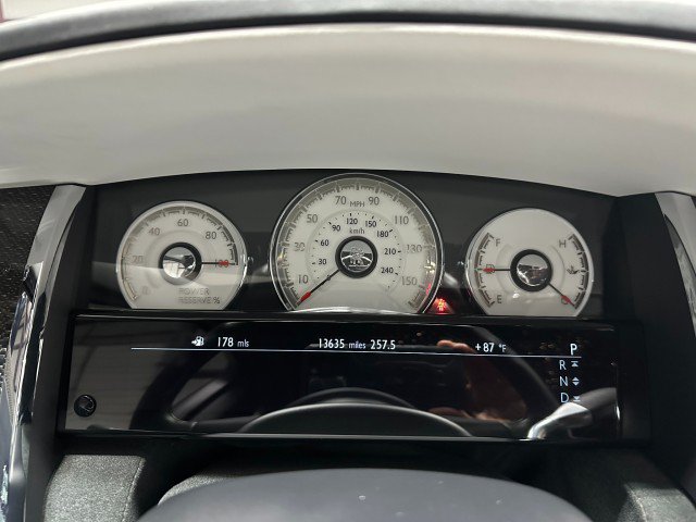 Used 2018 Rolls-Royce Ghost RWD image 35