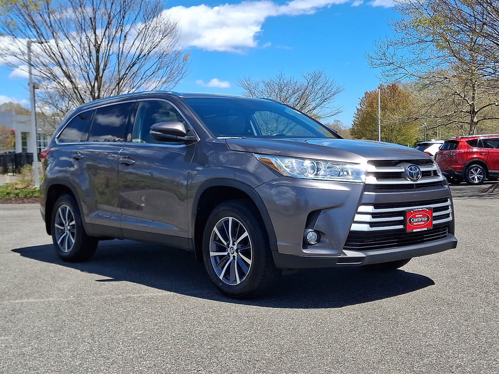 Certified 2019 Toyota Highlander XLE AWD/4WD image 4