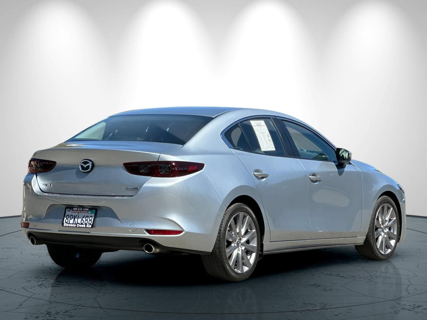 Used 2020 MAZDA MAZDA3 Sedan w/ Select Package FWD image 4