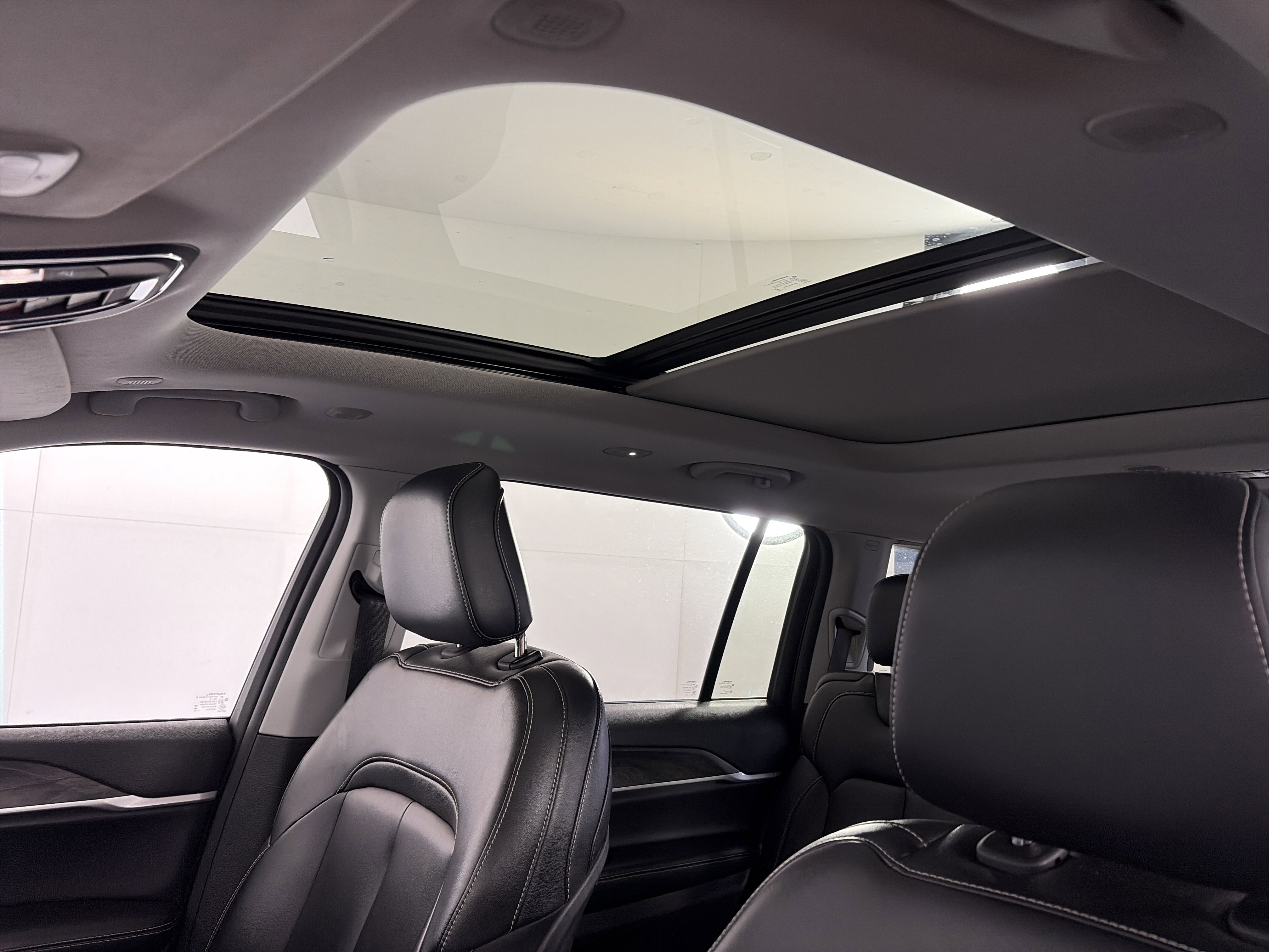 Used 2023 Jeep Grand Cherokee L Limited w/ Trailer Tow Group (B) image 22