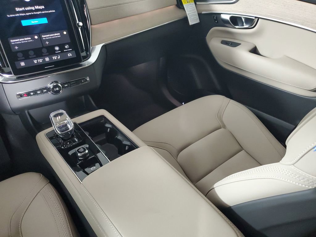New 2026 Volvo XC90 T8 Core w/ Protection Package AWD/4WD image 18