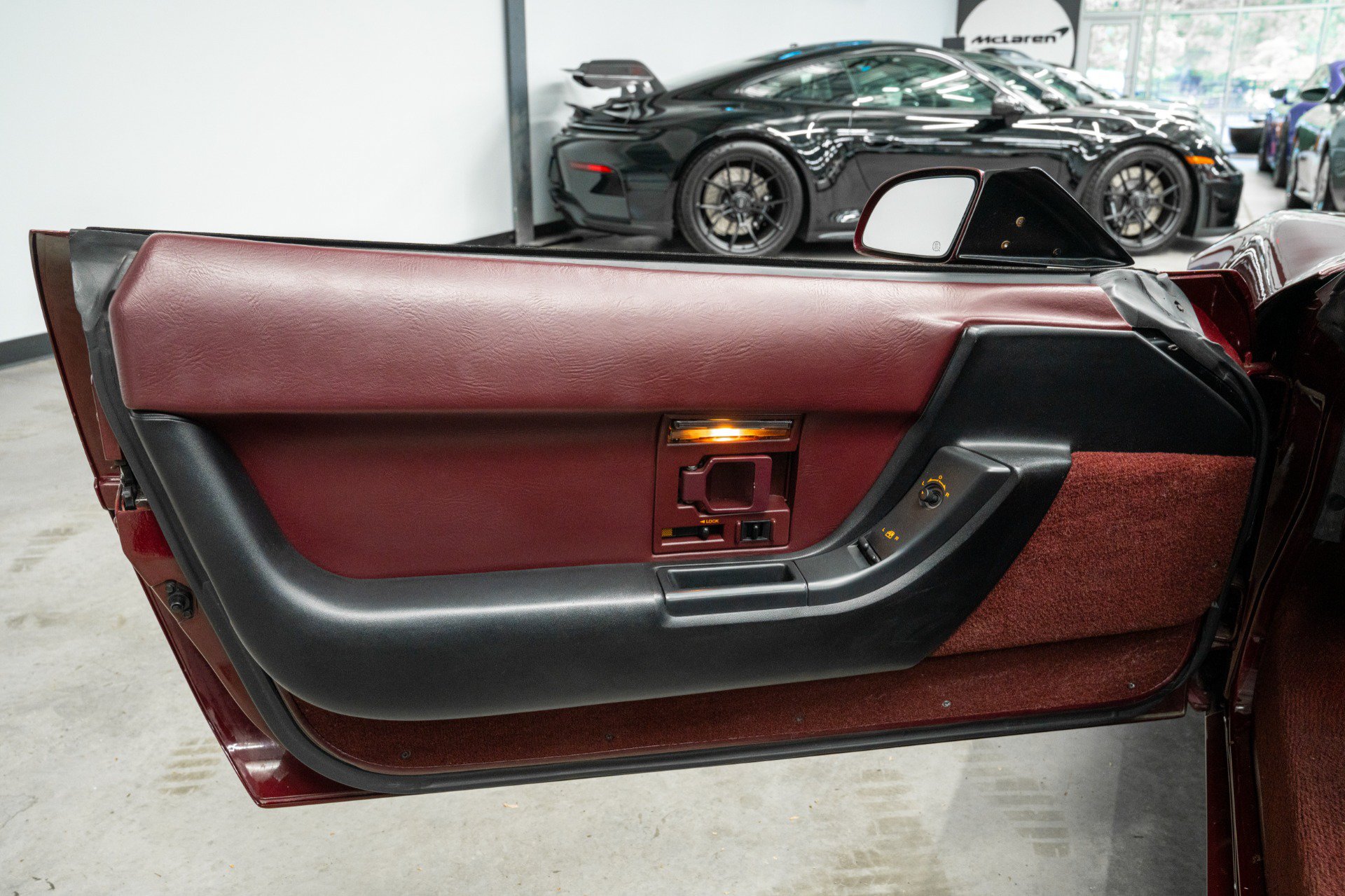 Used 1993 Chevrolet Corvette Convertible RWD image 36