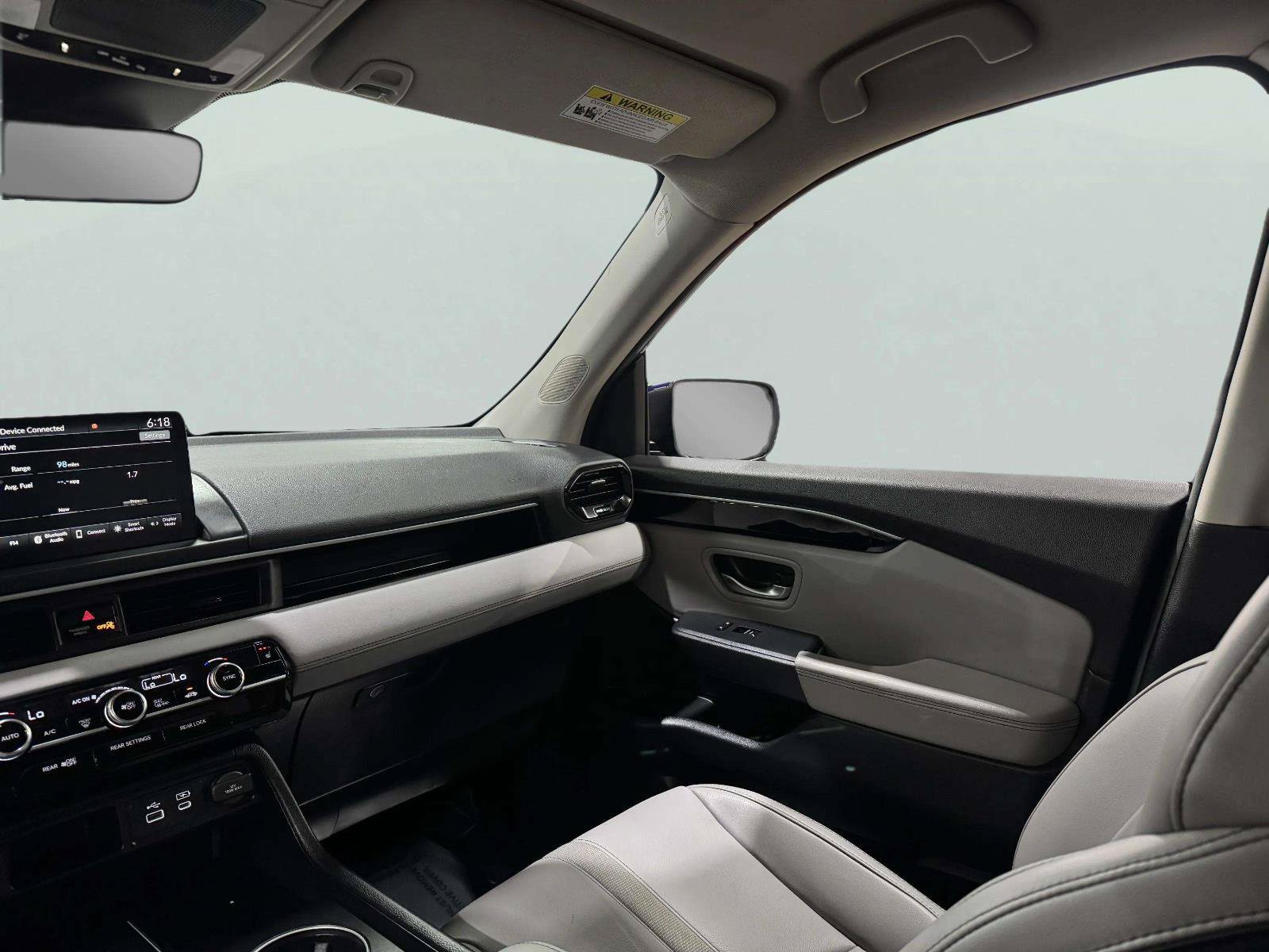 Used 2025 Honda Pilot EX-L image 30