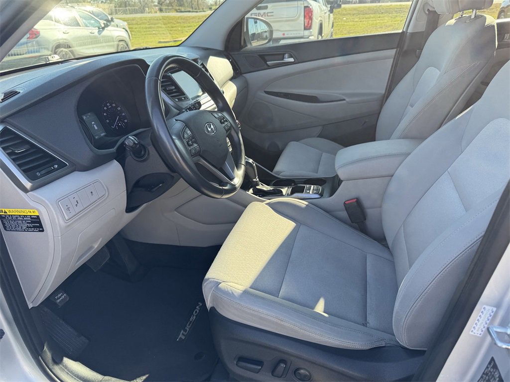 Used 2018 Hyundai Tucson Sport image 15