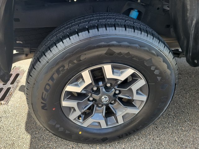 Certified 2023 Toyota Tacoma TRD Off-Road w/ Technology Package RWD image 7