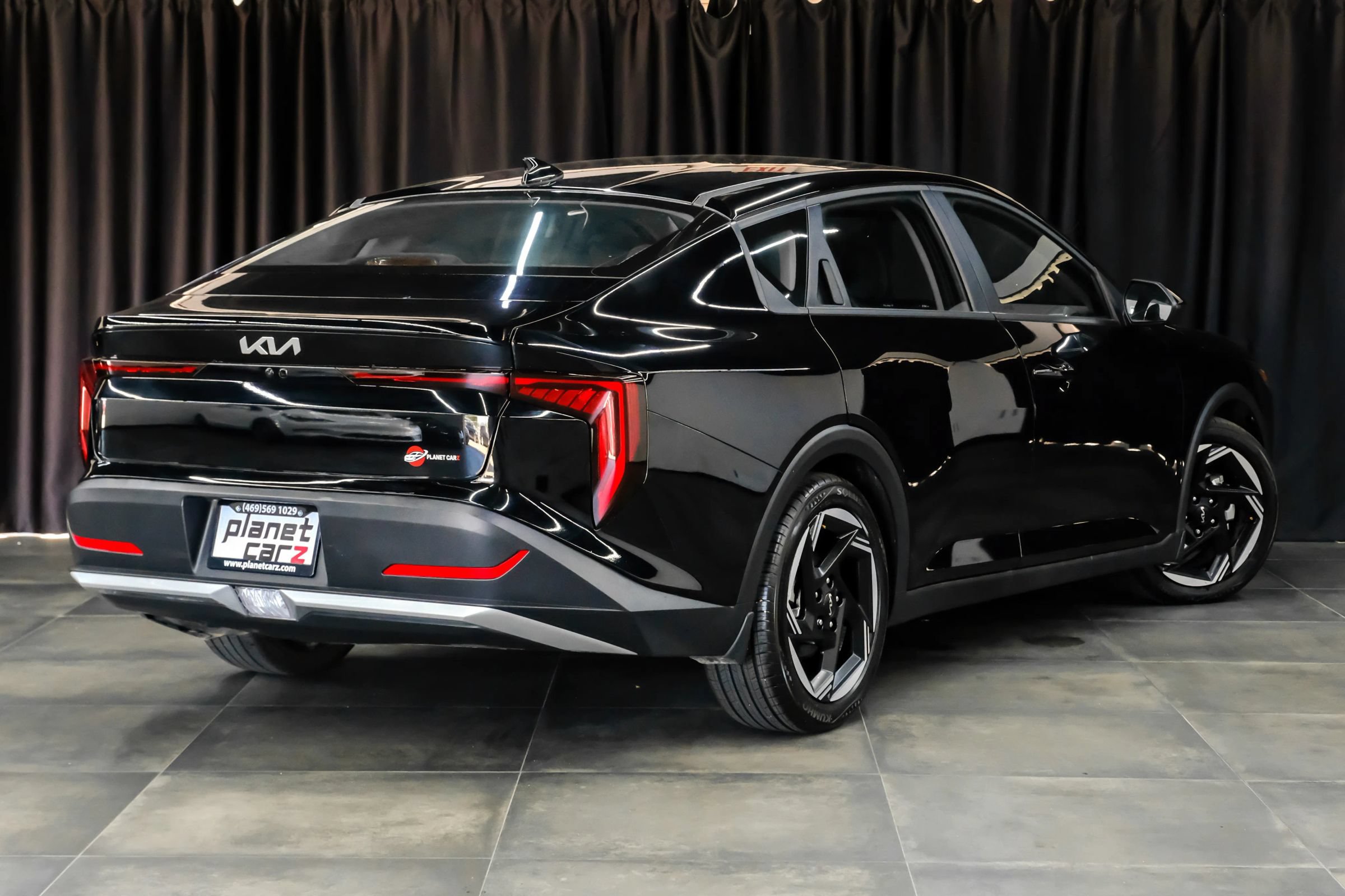 Used 2025 Kia K4 EX FWD image 8