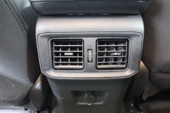 Used 2021 Toyota RAV4 LE image 23