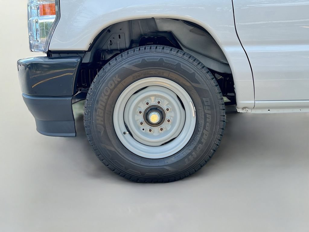 Used 2023 Ford E-350 and Econoline 350 Super Duty w/ Power Windows & Locks Group RWD image 27