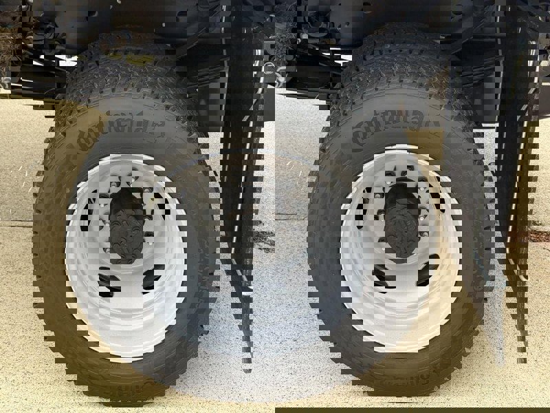 New 2025 Ford F450 XL w/ XL Chrome Package image 28