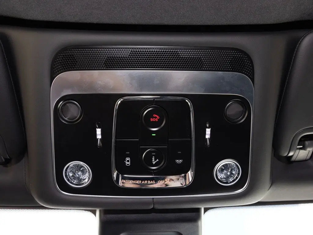 Certified 2025 Bentley Continental GTC AWD/4WD image 42