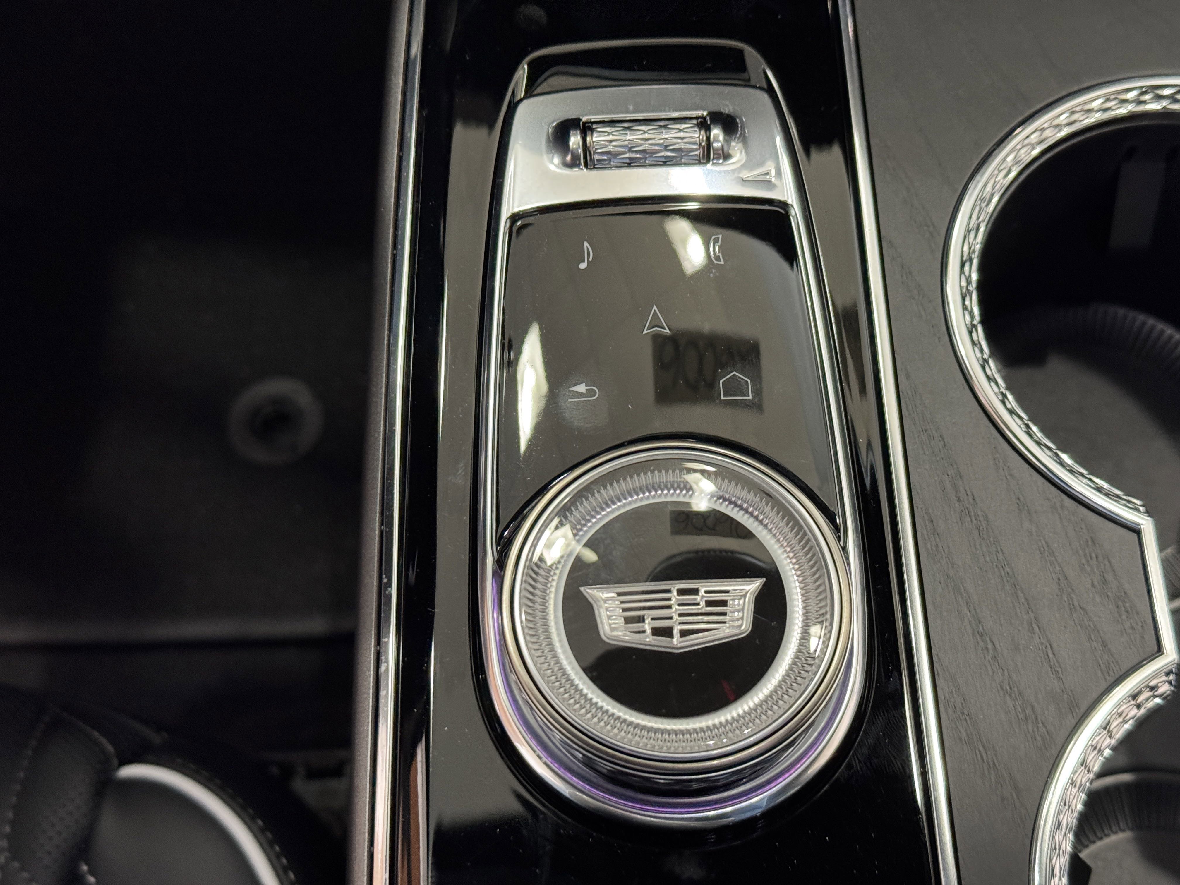 New 2026 Cadillac Lyriq V image 21